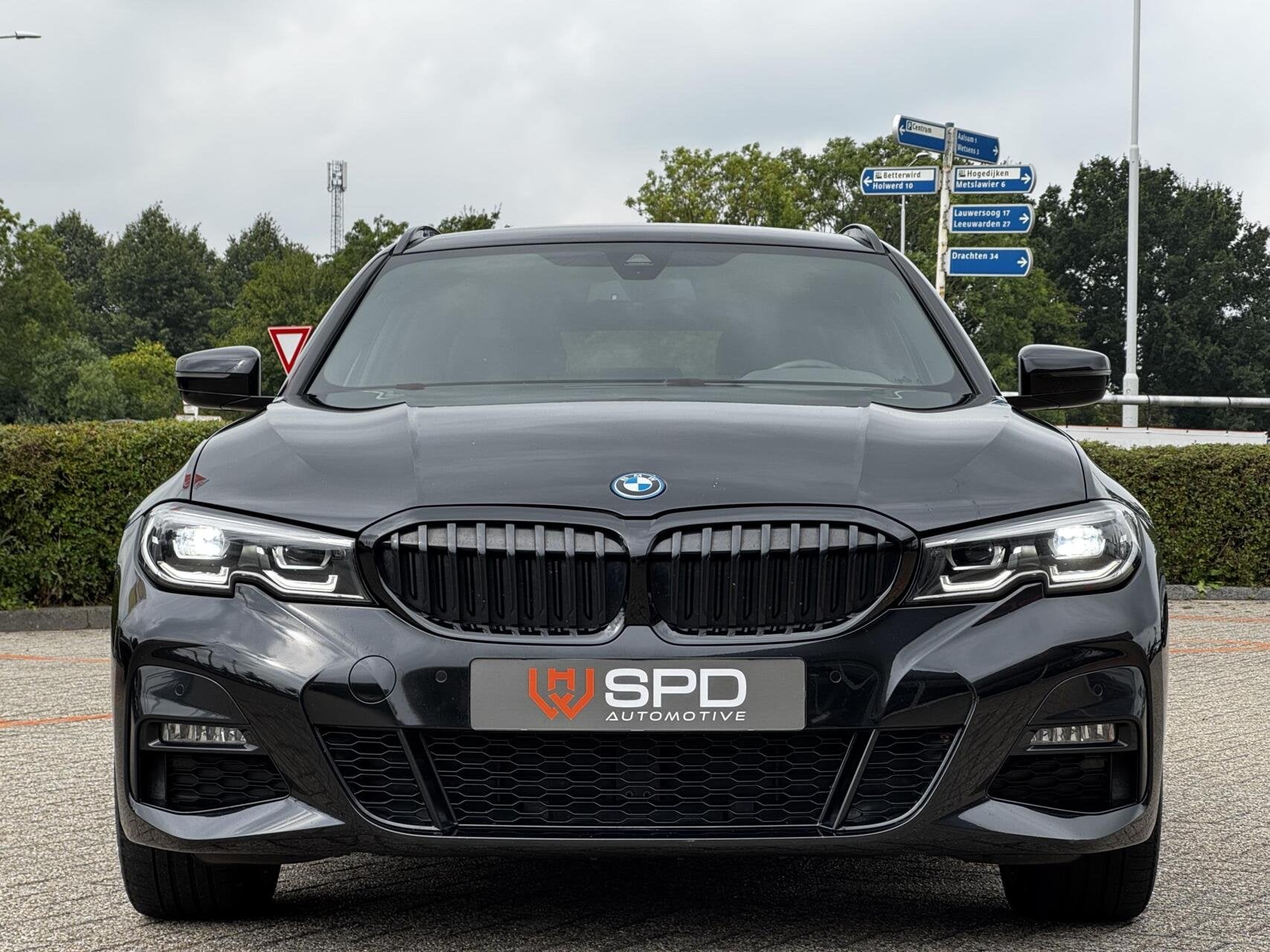 Foto 9 van BMW 3-serie Touring 330e xDrive|MSport|Leder|Sfeerve|19"|BTW