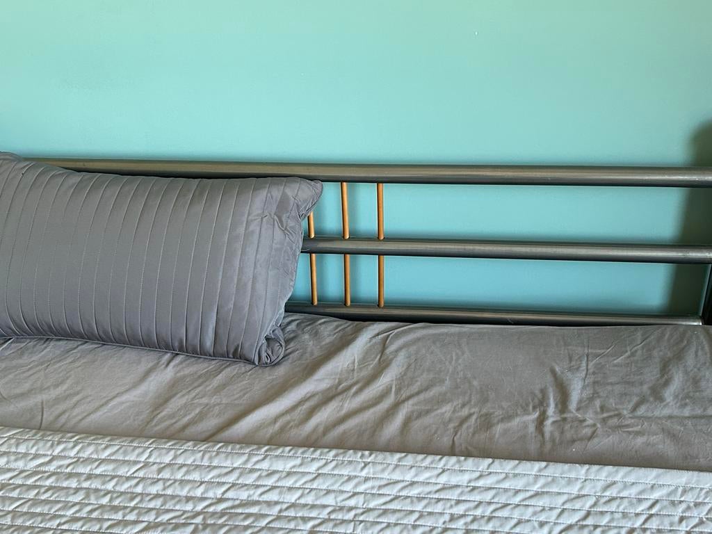 Tweepersoonsbed 140x200 cm met lattenbodem, Huis en Inrichting, Ophalen, Gebruikt, Tweepersoons, 140 cm
