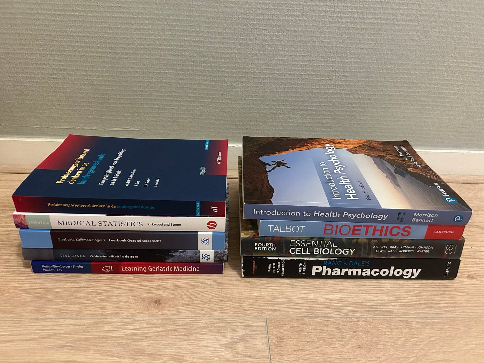 Diverse studieboeken geneeskunde, Ophalen of Verzenden, Beta, Gelezen, WO