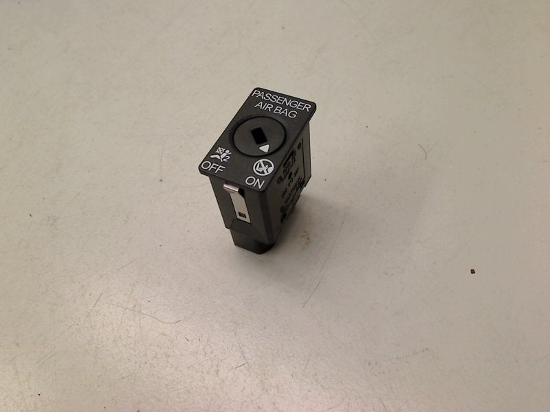 Airbagslot Volkswagen Golf Sportsvan (AUVS) 2014 5Q0919237, Gebruikt, Volkswagen, Volkswagen AG, Kundenbetreuung@volkswagen.de
