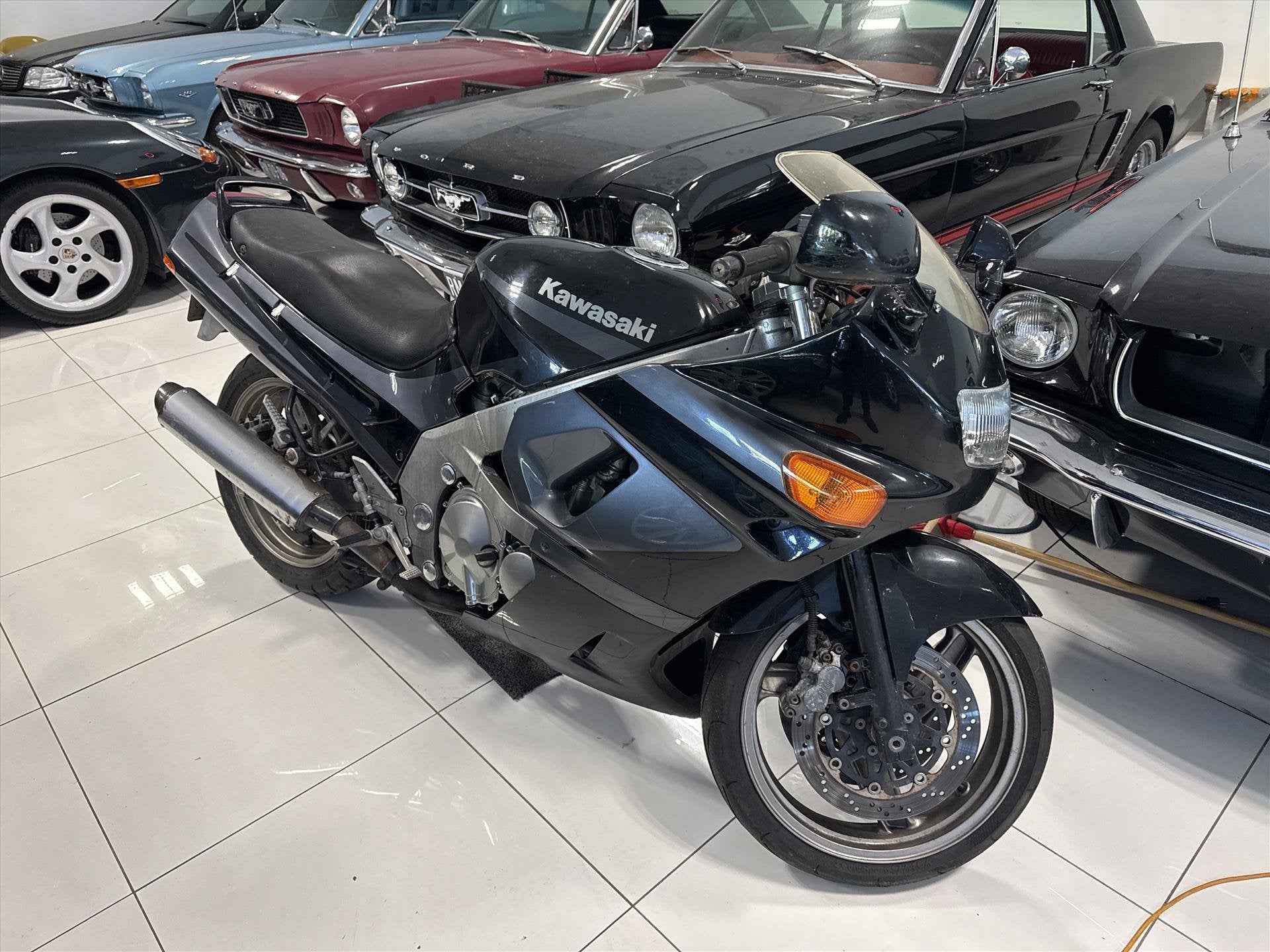 Kawasaki ZZ-R 600, Motoren, Meer dan 35 kW, Overig, 599 cc, Handgeschakeld