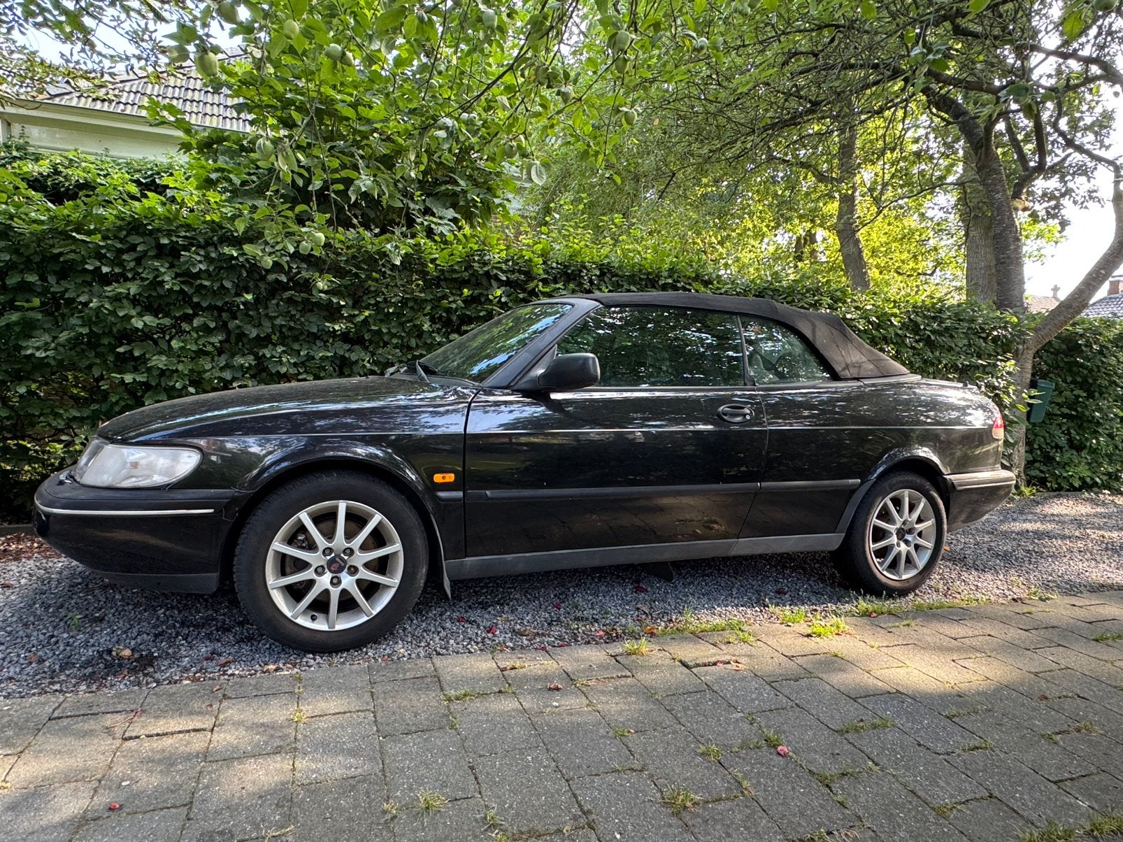 SAAB 900 SE (II) CABRIO * 2.0 * 1996 * Zwart * Leder *, Auto's, 4 cilinders, Cabriolet, Zwart, Saab 900