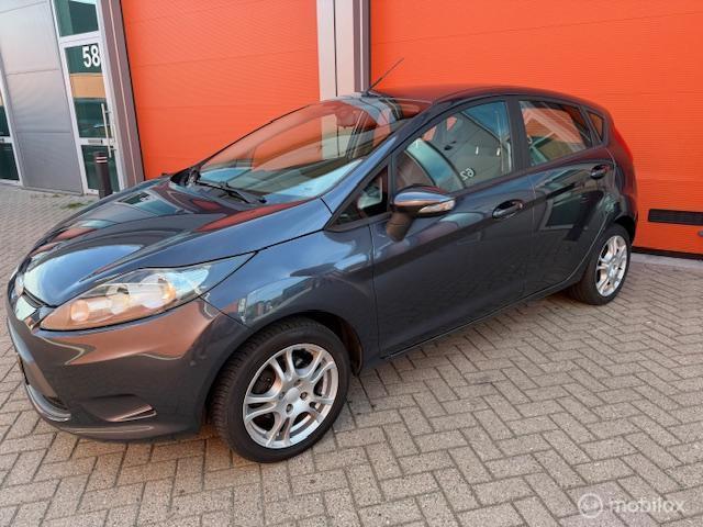 Ford Fiesta 1.25 Trend 5 DEURS KM NAP -APK 2027, Voorwielaandrijving, Euro 5, Stof, 82 pk