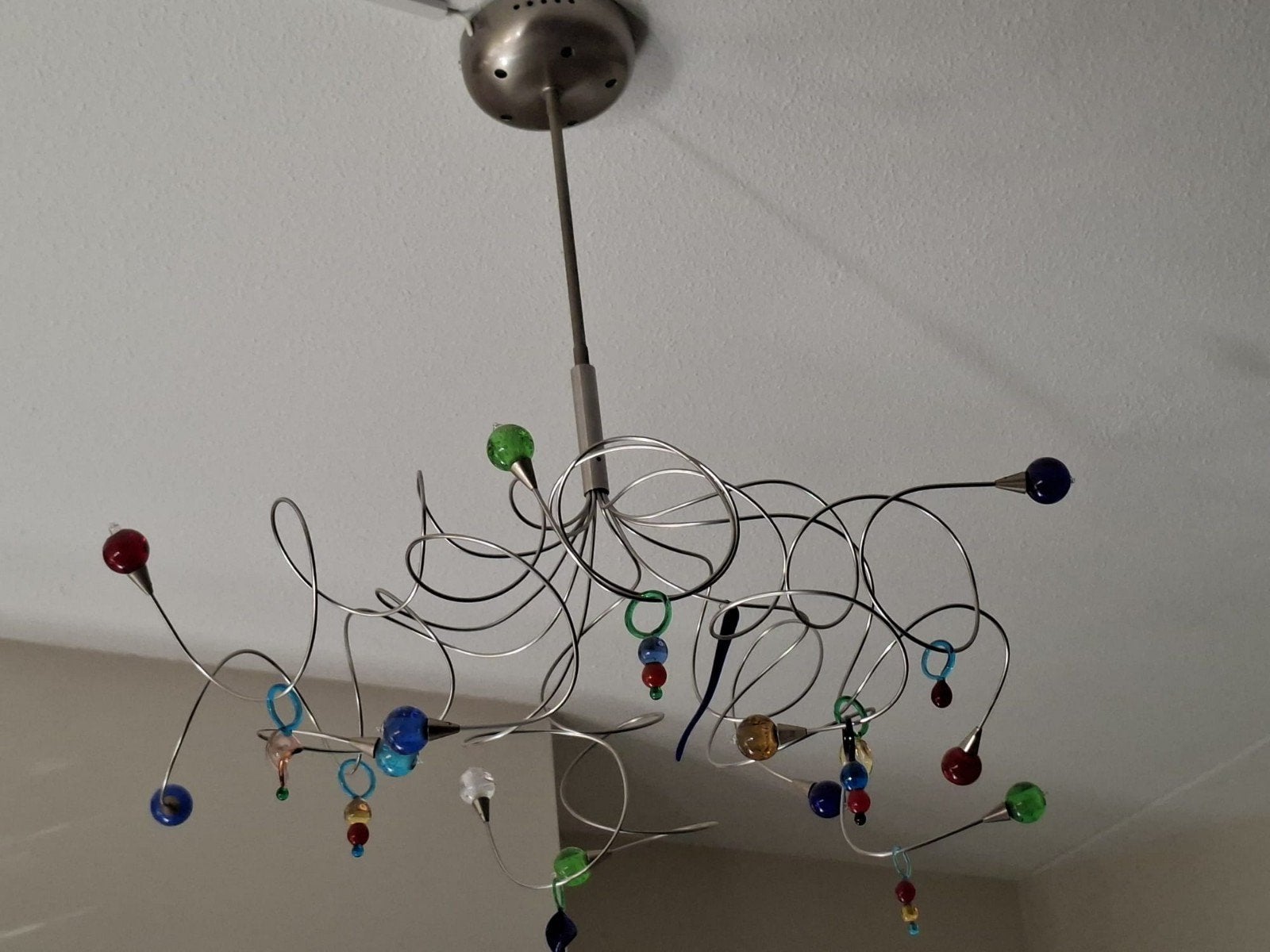 Moderne design hanglamp met gekleurde glazen bollen, Ophalen, Gebruikt, Overige fittingen, Glas