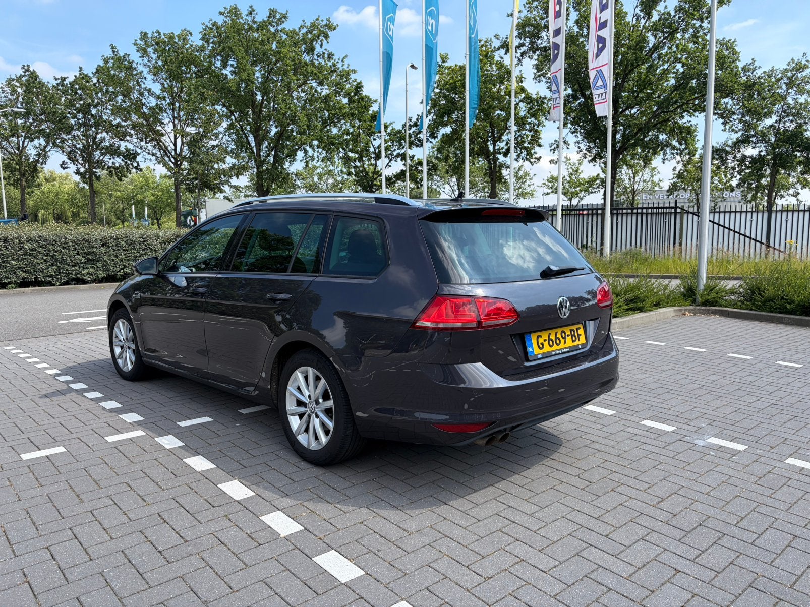 Volkswagen Golf 1.4 TSI 92KW Variant 2015 Zwart, Voorwielaandrijving, 125 pk, 4 cilinders, Zwart