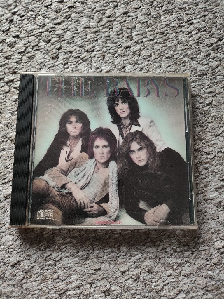 The Babys Broken Heart, Ophalen of Verzenden, Zo goed als nieuw