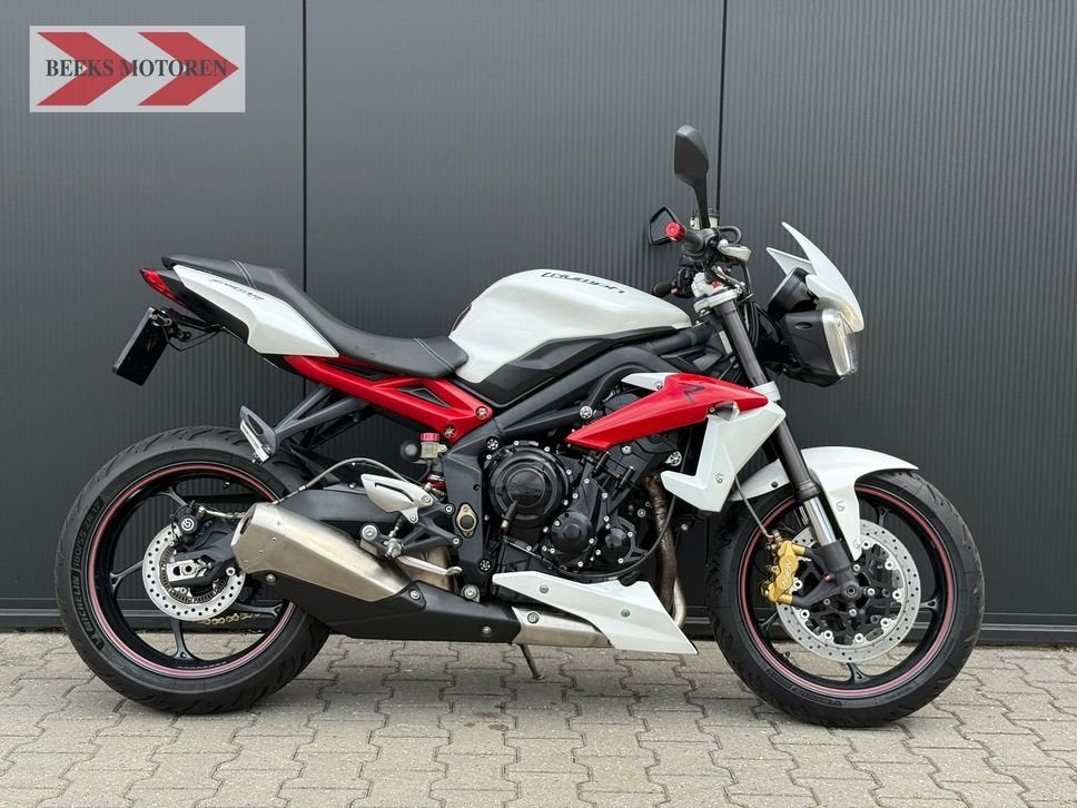 NETTE TRIUMPH STREET TRIPLE 675 R ABS 2016 - Nwe banden, 675 cc, Motorrijbewijs A, Bedrijf, Meer dan 35 kW