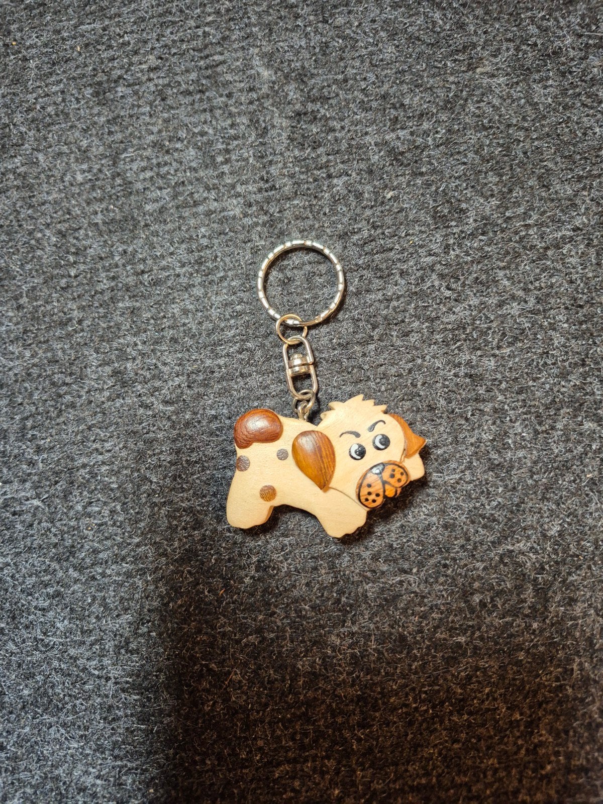 houten hond sleutelhanger, Ophalen of Verzenden, Zo goed als nieuw