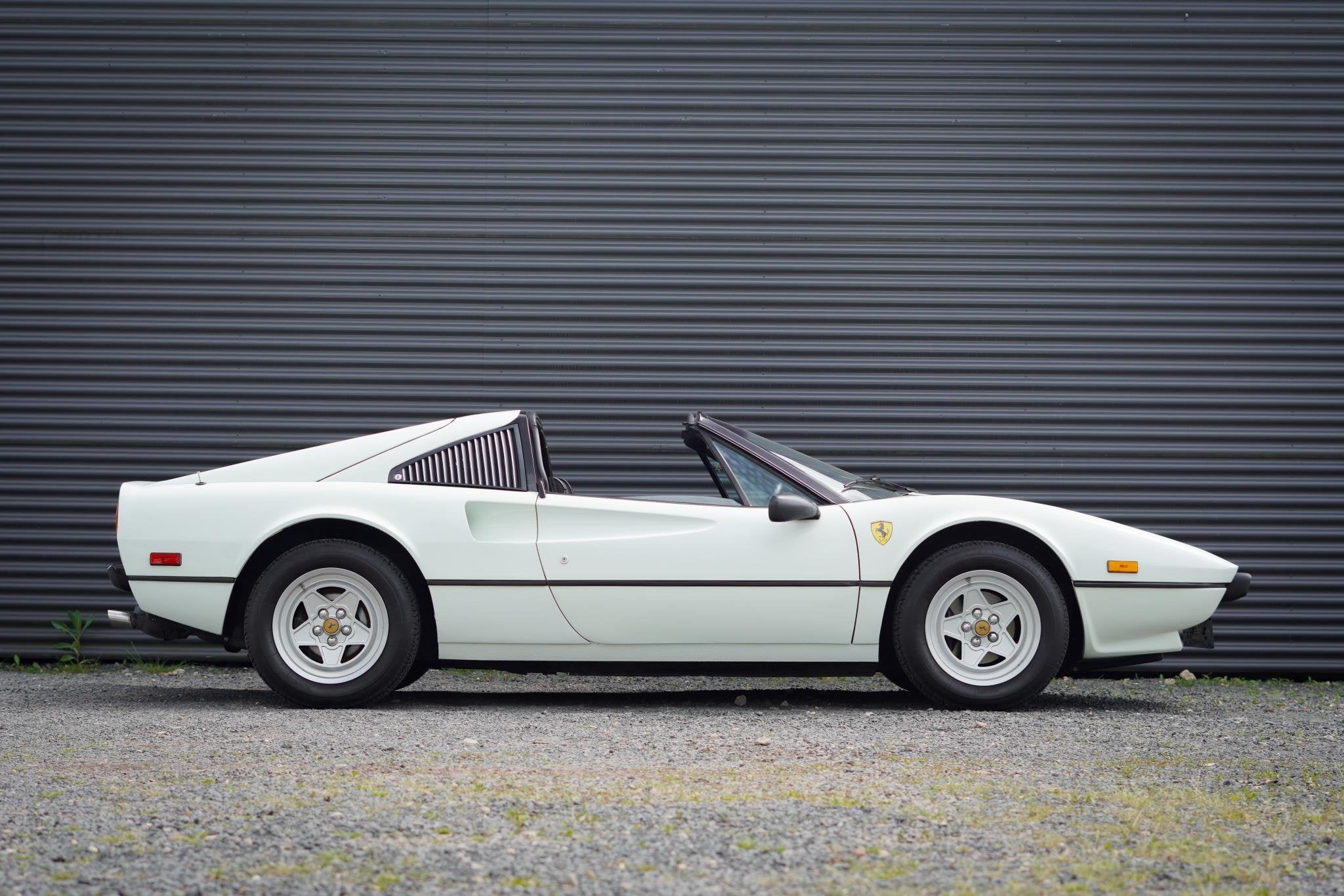 Ferrari 308 GTS Inj / Targa, Auto's, Ferrari, Gebruikt, 8 cilinders, Wit, Bedrijf