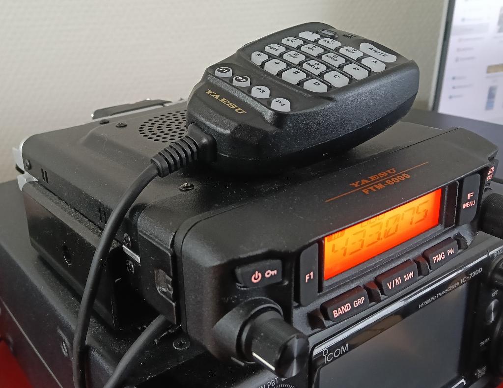 Yaesu FTM-6000 50W in zeer goede staat!, Telecommunicatie, Zenders en Ontvangers, Ophalen of Verzenden, Zo goed als nieuw
