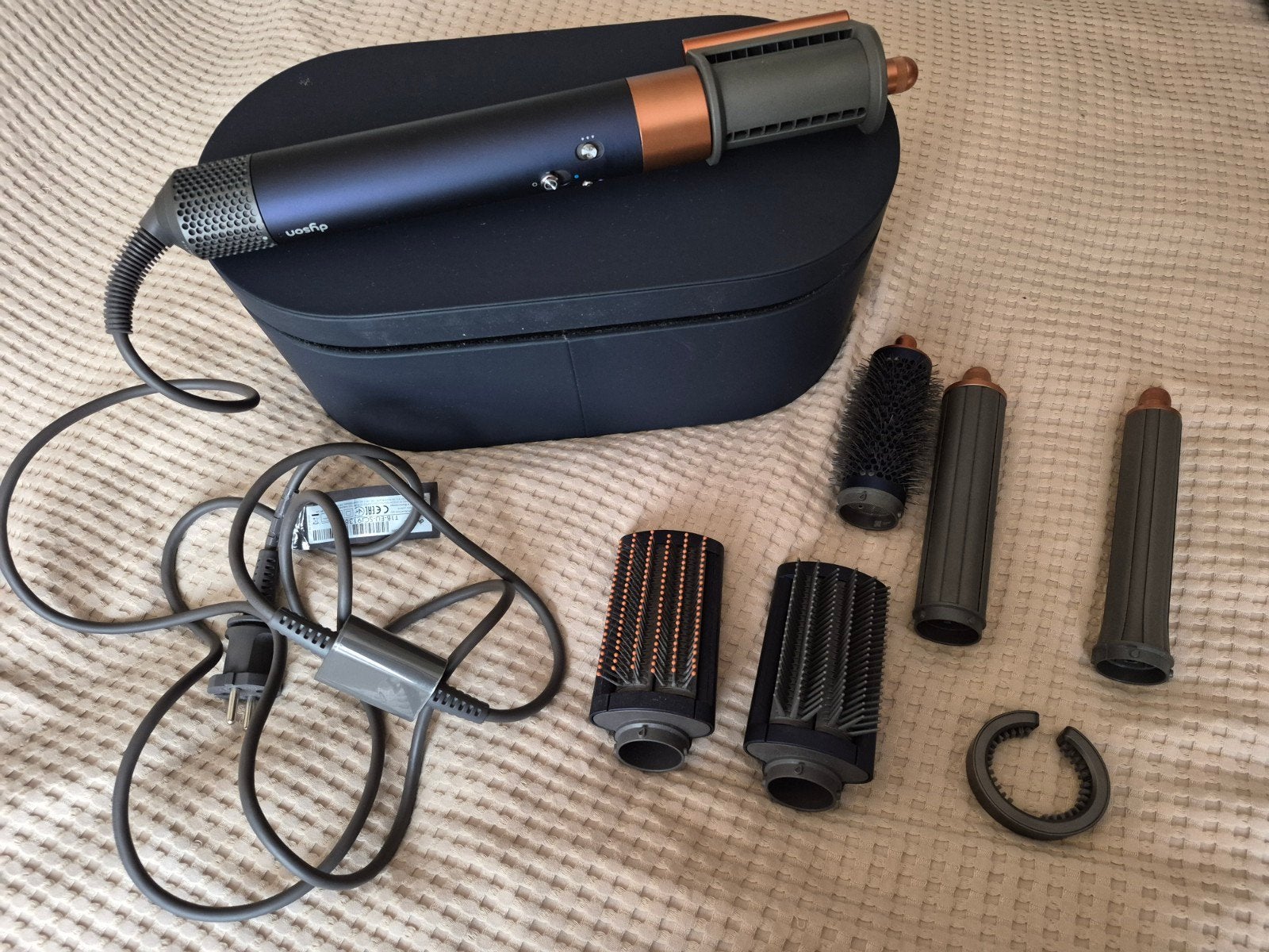 Dyson Airwrap Complete Styler met accessoires en doos, Ophalen of Verzenden, Zo goed als nieuw, Haarverzorging