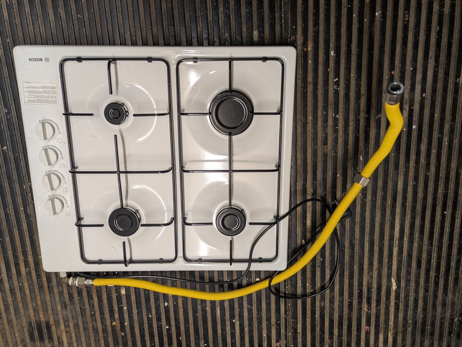 Bosch 4-pits gasfornuis - Wit, Witgoed en Apparatuur, Fornuizen, Gebruikt, Vrijstaand, Gas, 4 kookzones, 60 cm of meer, Ophalen