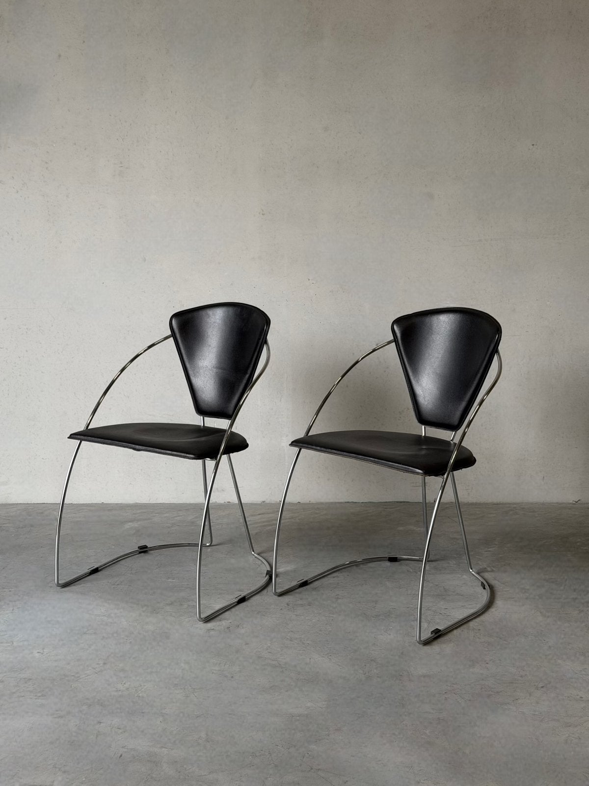Set van 2 vintage design Italiaanse Arrben stoelen, Ophalen, Zwart