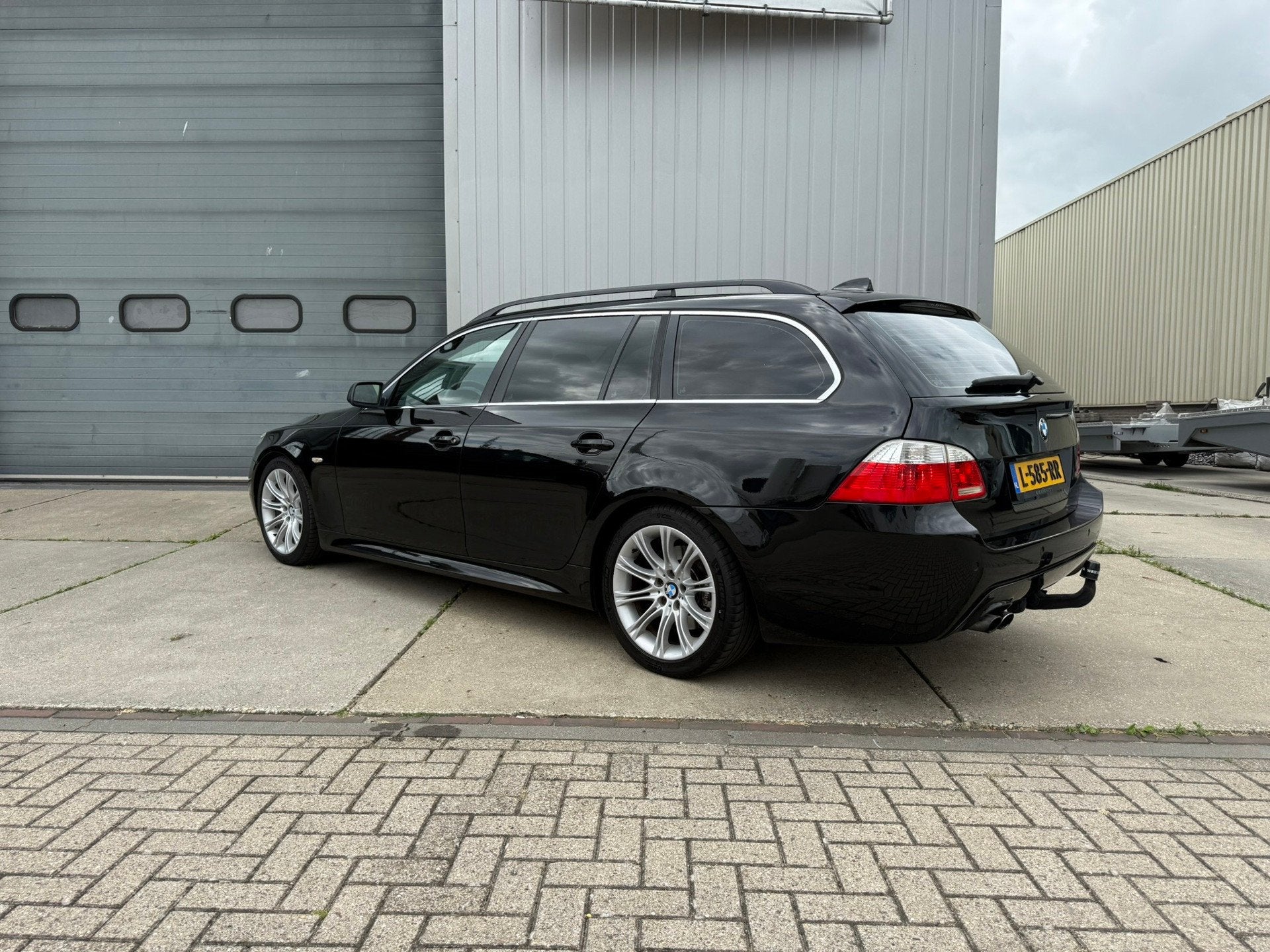 BMW 5-serie Touring 530i M-Sport *Meeneemprijs*Xenon*Trekhaa, Automaat, Achterwielaandrijving, Gebruikt, Beige