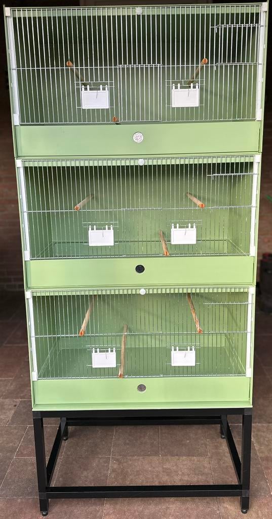 Broedkooien Heesakkers, Dieren en Toebehoren, Ophalen, Zo goed als nieuw, Kunststof, Broedkooi of Kweekkooi