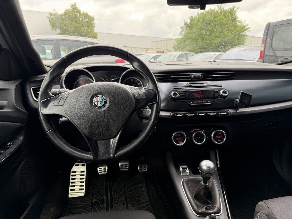Alfa Romeo Giulietta BJR 2010 1.7 TBi 236 PK Quadrifoglio Ve, Auto's, Euro 5, Gebruikt, 4 cilinders, Met garantie (alle)