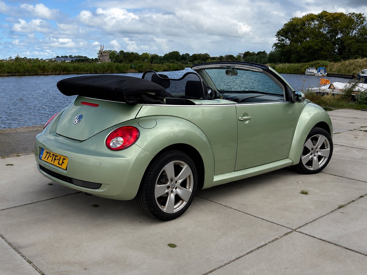 Volkswagen Beetle Cabrio 1.6 Facelift | slechts 139.000 km, Auto's, Beetle (Kever), 4 cilinders, Cabriolet, 4 stoelen
