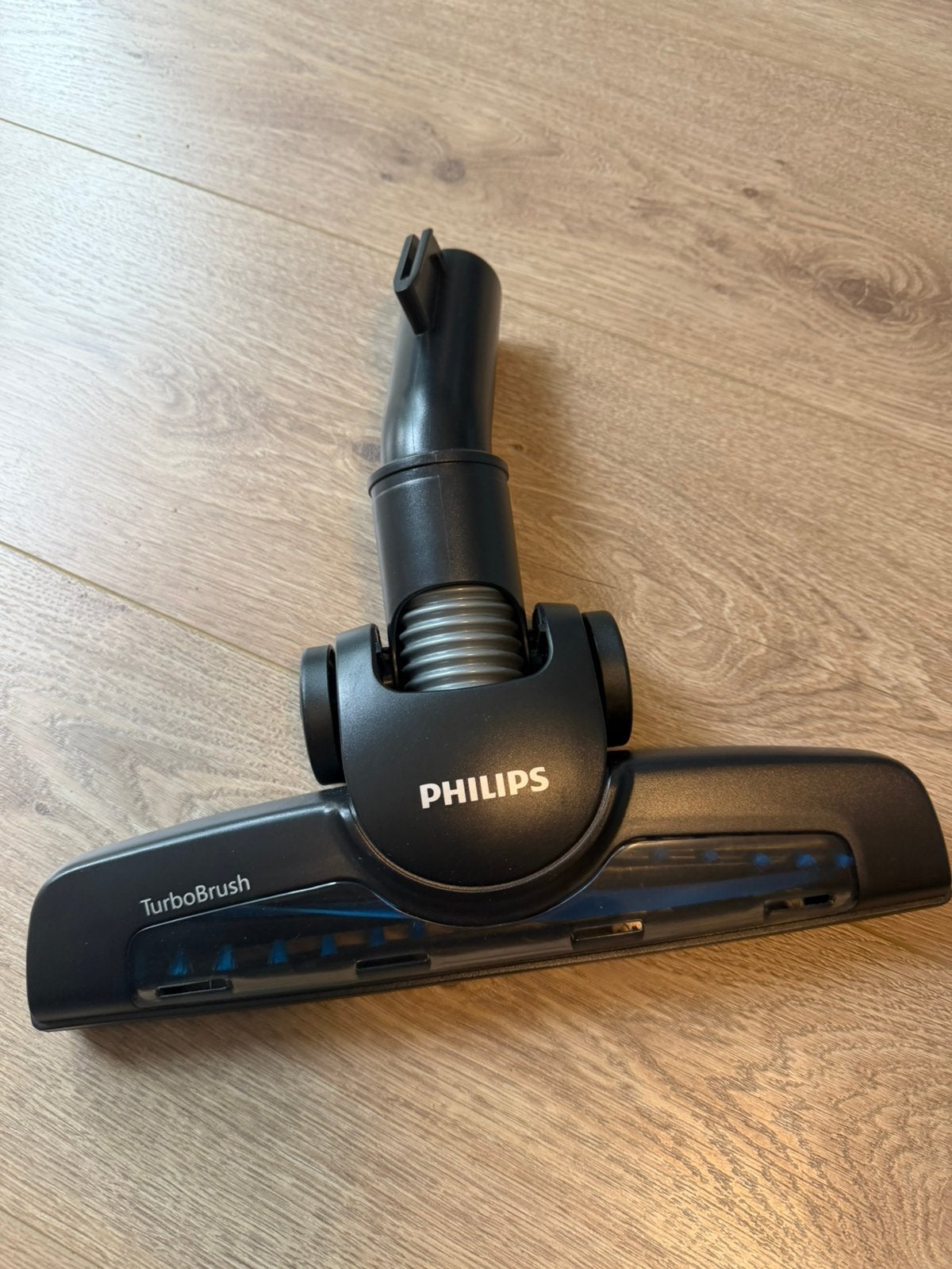 Different types of vacuum cleaner brushes. All new, Ophalen, Zo goed als nieuw