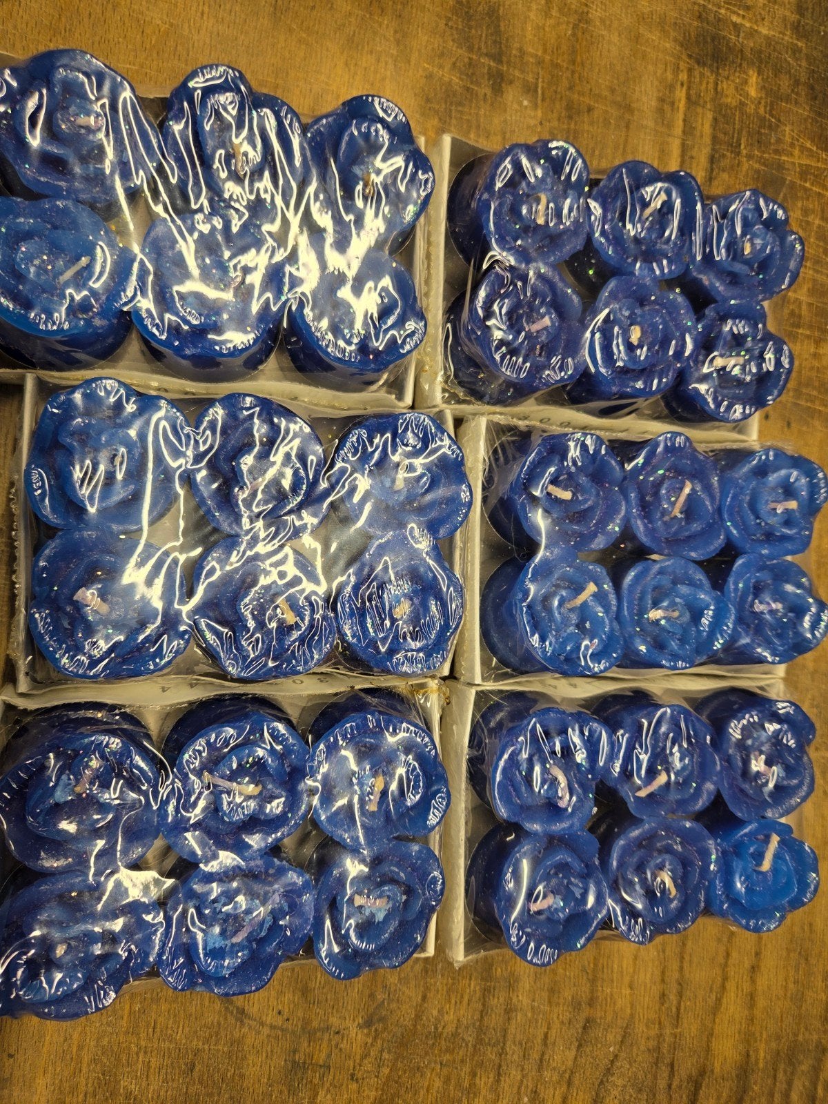 6x6 Blauwe Roosjes Kaarsen met Glitter - 4 cm Hoog, Blauw, Ophalen of Verzenden, Kaars, Was