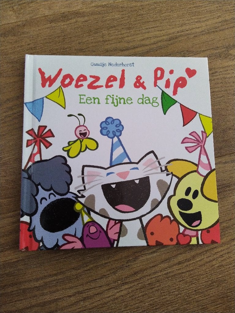Woezel en pip - een fijne dag - hardcover - zgan, Ophalen of Verzenden, Zo goed als nieuw, 2 tot 3 jaar