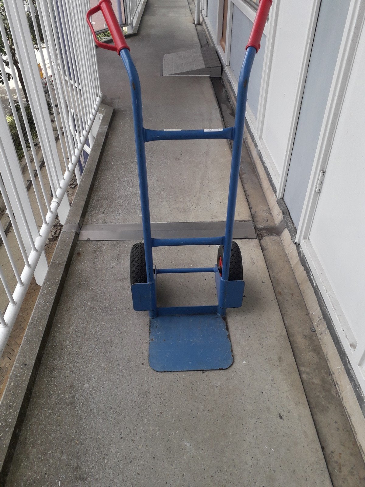 Steekwagen Tekoop!, 60 tot 80 liter, Ophalen of Verzenden, Gebruikt, Steekwagen