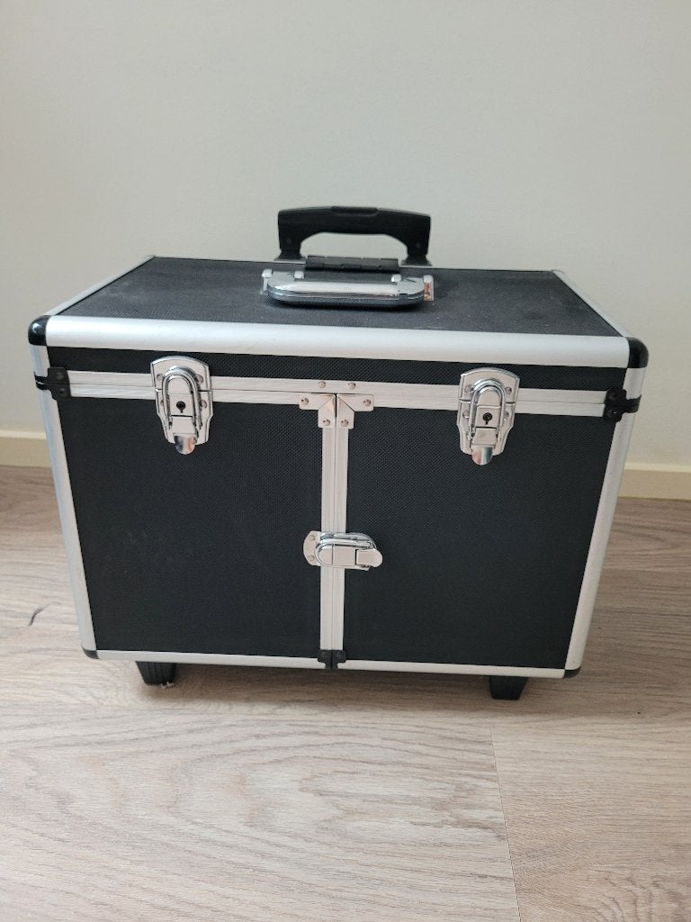 Pedicure koffer, Ophalen, Wieltjes, Hard kunststof, Minder dan 50 cm