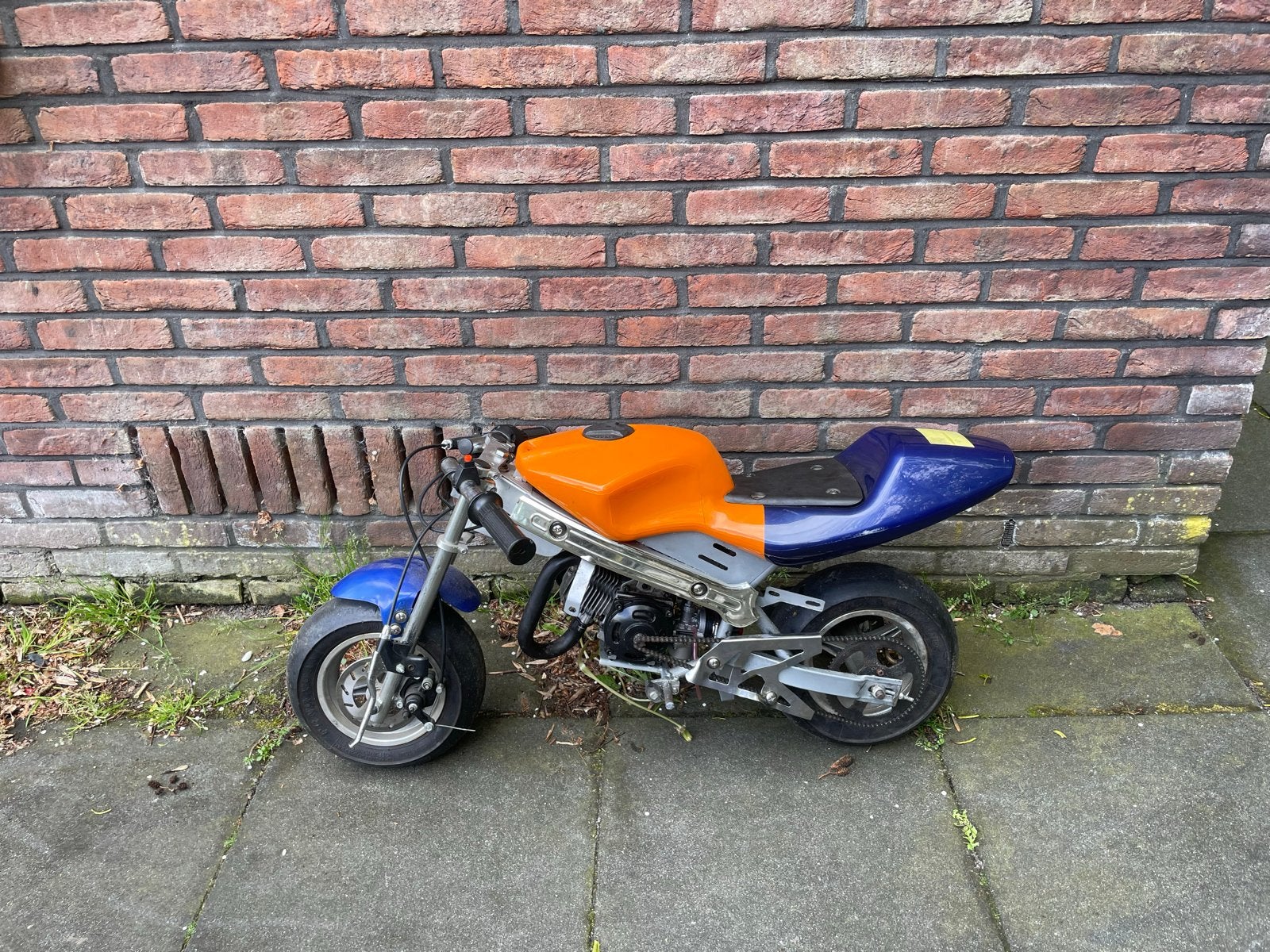 Pocketbike - Rem zit los, werkt verder prima, Fietsen en Brommers, Ophalen of Verzenden, Gebruikt, Schijfrem, Overige typen