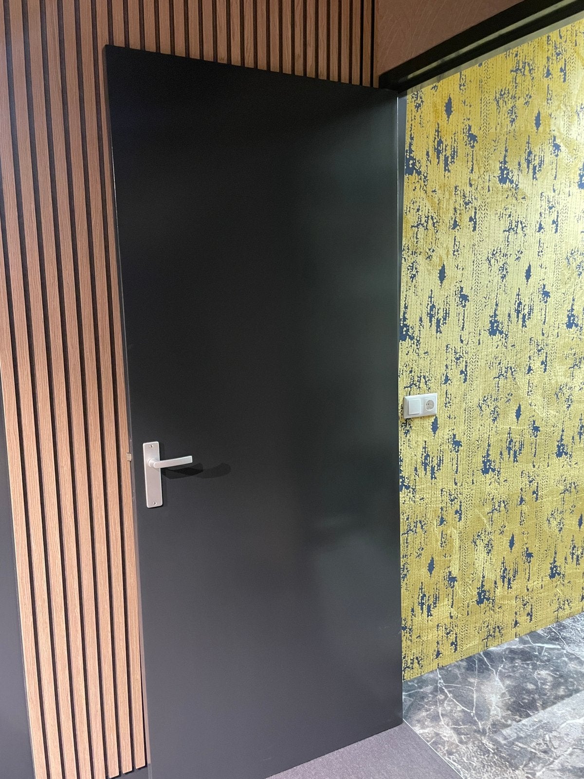 Zwarte stompe binnendeur 88 x 211,5, Doe-het-zelf en Verbouw, Deuren en Horren, Ophalen, Zo goed als nieuw, Binnendeur, 200 tot 215 cm