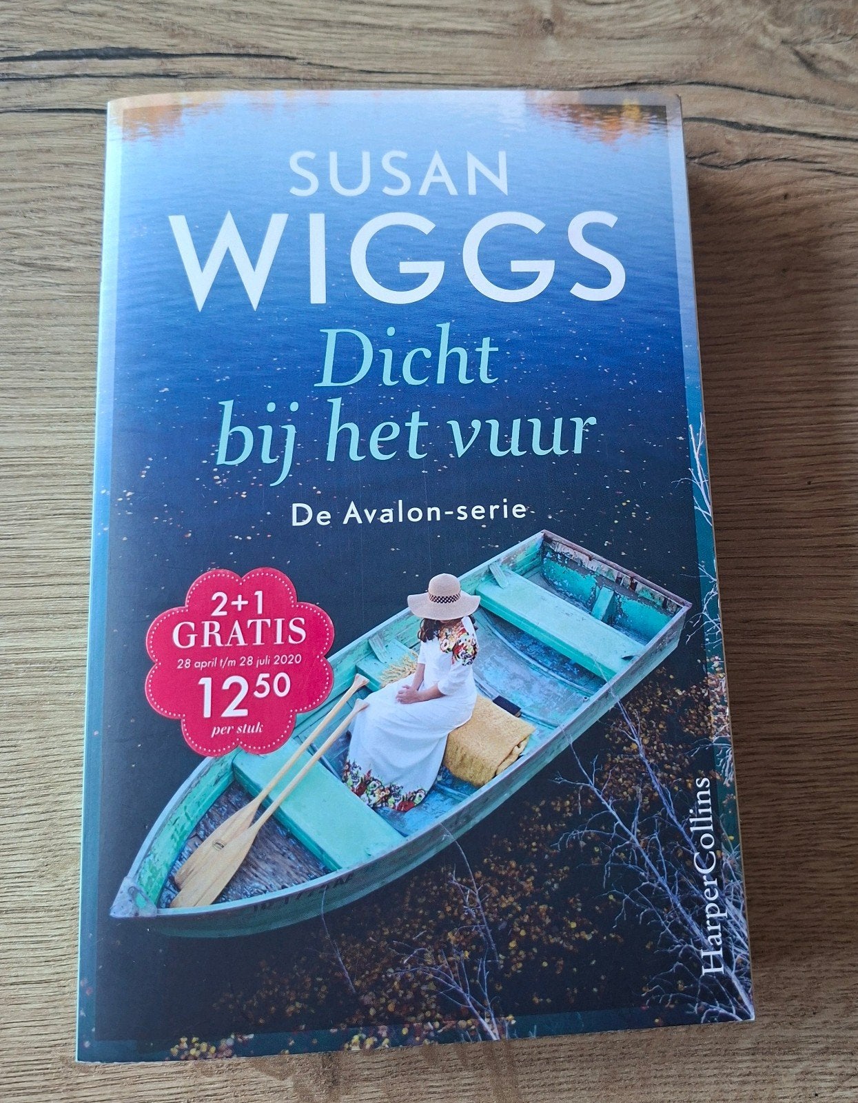 Dicht bij het vuur - Susan Wiggs (De Avalon-serie), Ophalen of Verzenden, Zo goed als nieuw, Susan Wiggs, Nederland