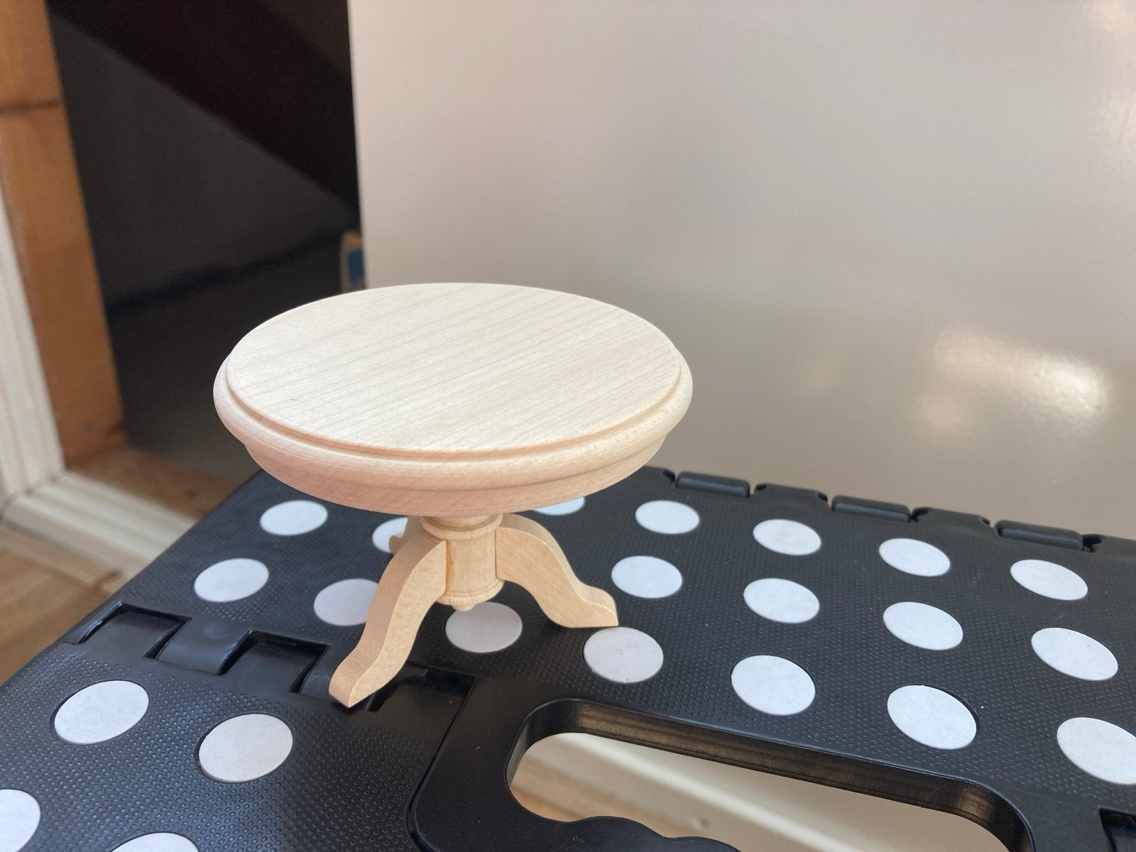 Miniatuur houten ronde tafel - onbewerkt, Antiek en Kunst, Ophalen