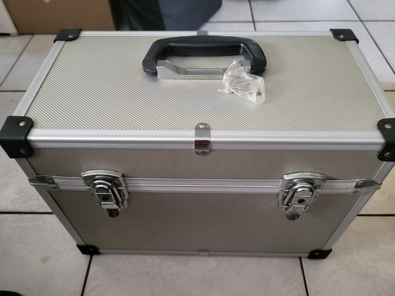 Nieuwe Sibel Kapperskoffer Aluminium, Overige kleuren, Nieuw, Ophalen of Verzenden, Met slot