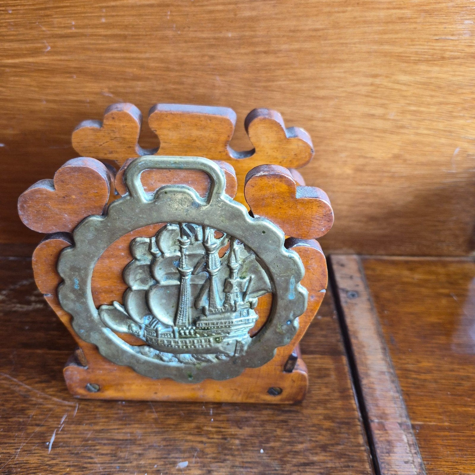 Houten opbergvakje met messing scheepsdecoratie, Ophalen of Verzenden