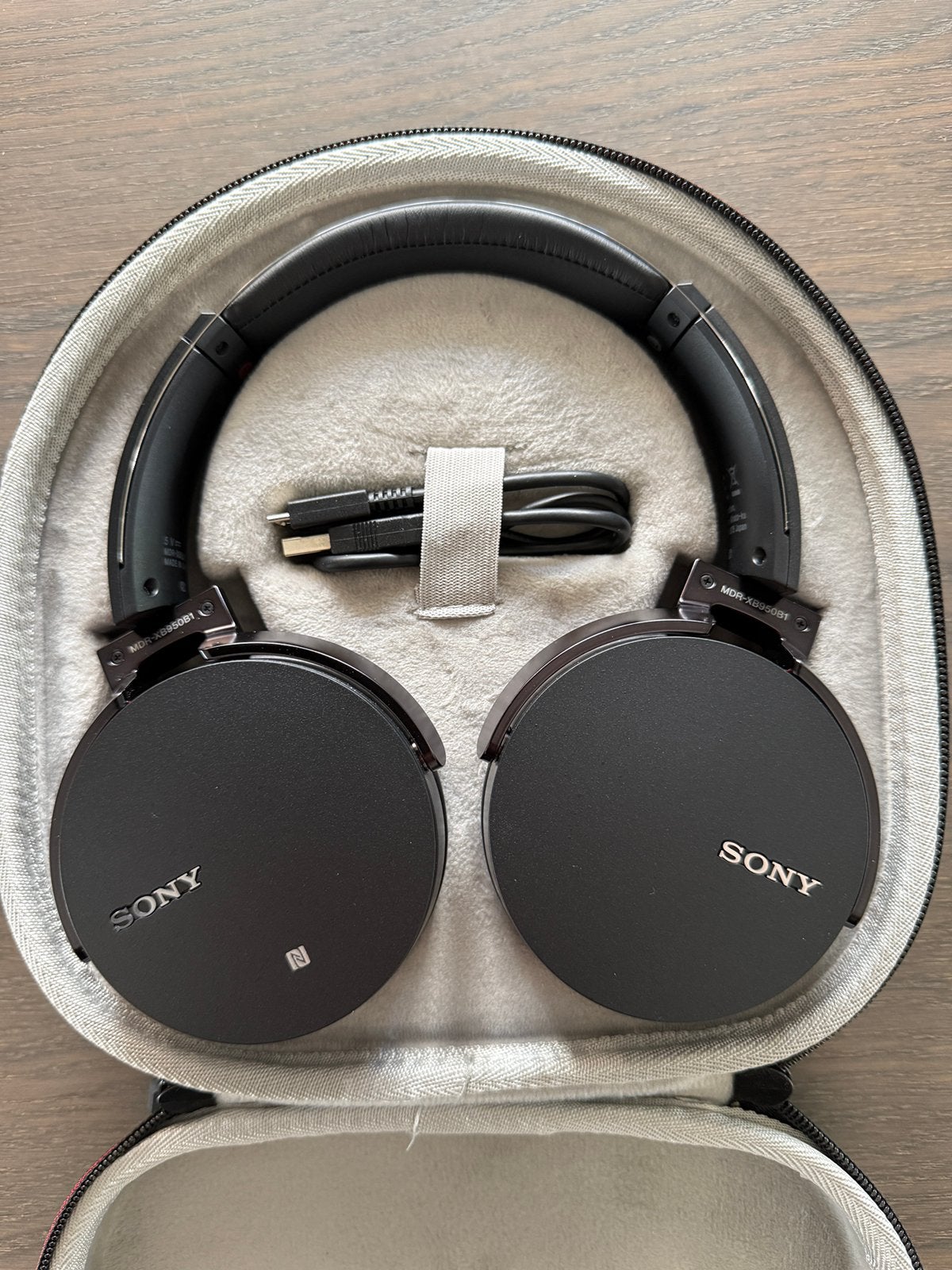 Sony MDR-XB950B1 Draadloze Hoofdtelefoon met Extra Bass, Audio, Tv en Foto, Koptelefoons, Ophalen of Verzenden, Zo goed als nieuw