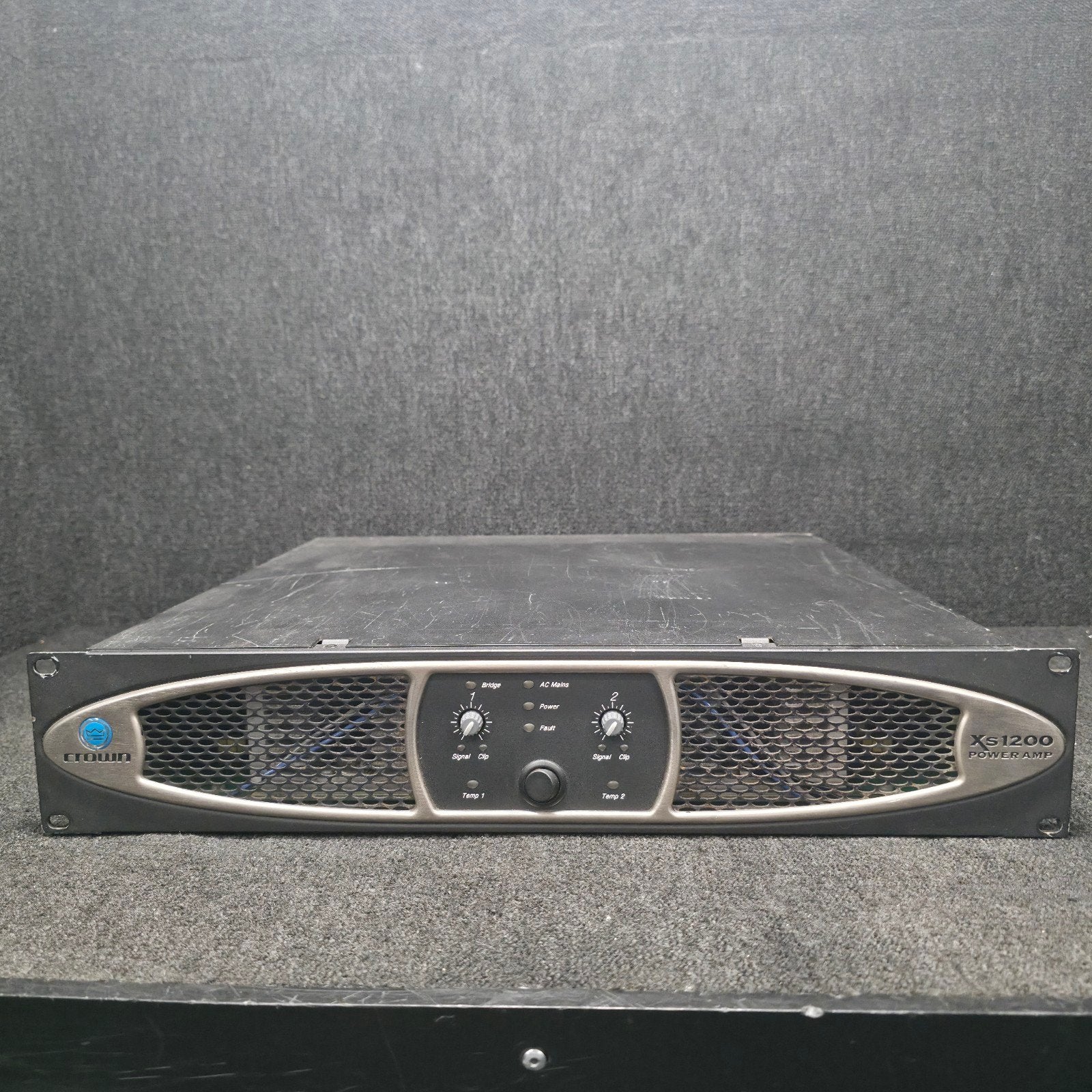 CROWN  XS-1200   versterker   2 x 1200 watt, Audio, Tv en Foto, Luidsprekers, Ophalen of Verzenden, 120 watt of meer, Subwoofer
