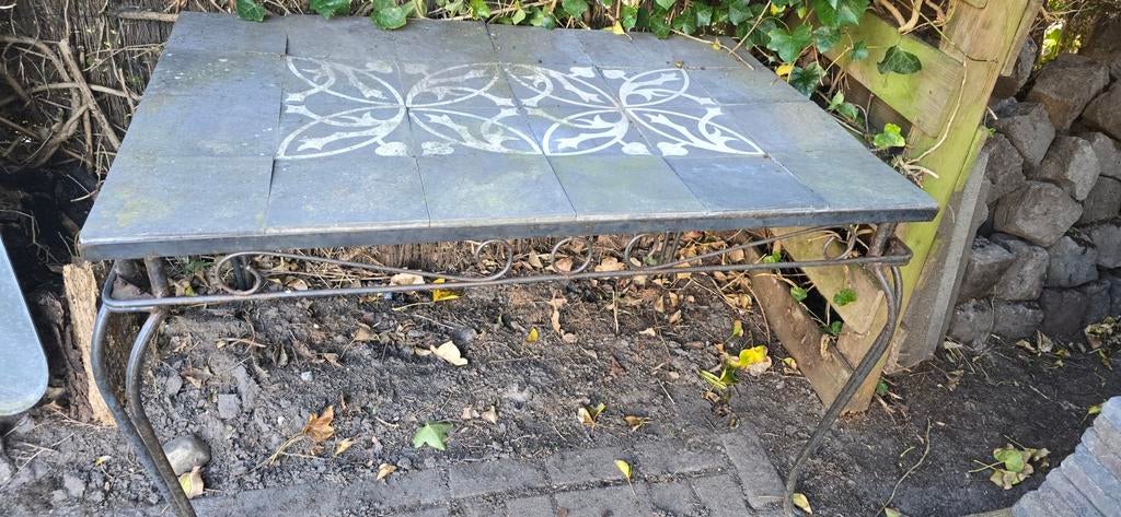 Tuintafel met Portugese tegels en reserveset - Opknapper, Ophalen of Verzenden, Gebruikt, Vierkant, Metaal