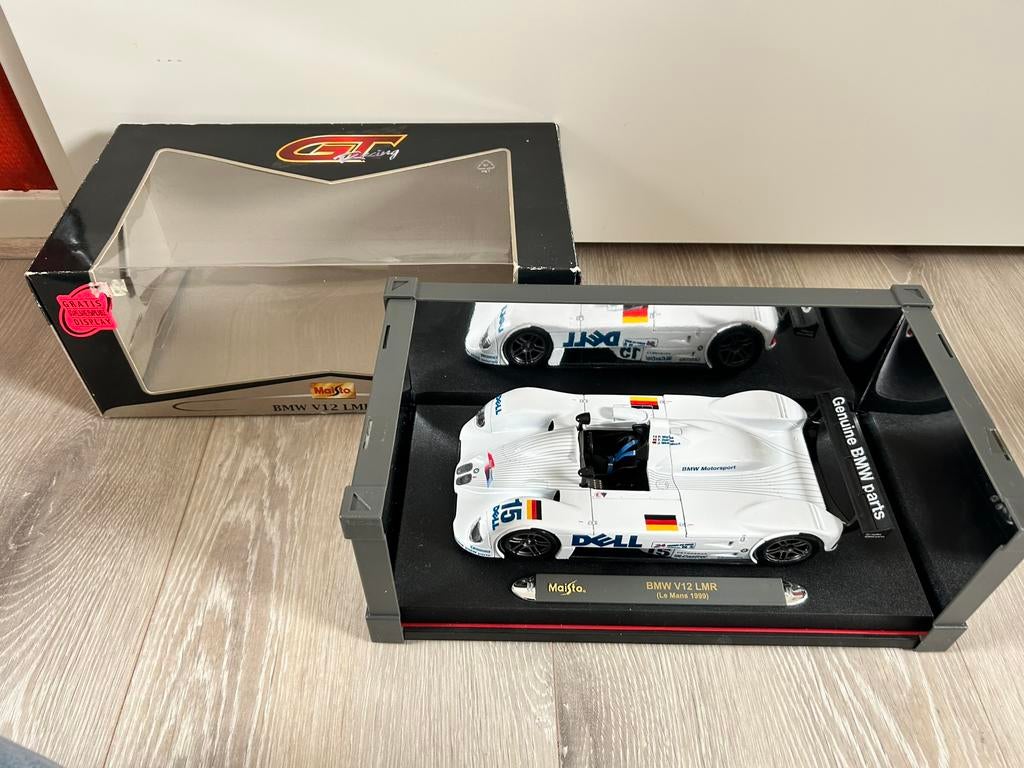 1:18 Maisto BMW V12 LMR Le Mans 1999 #15 Wit In doos, Hobby en Vrije tijd, Modelauto's | 1:18, Ophalen of Verzenden, Zo goed als nieuw