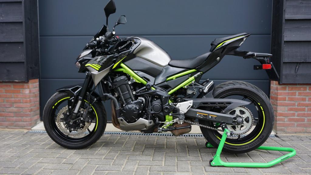 Zo goed als nieuwe Kawasaki z900 uit 2020 te koop 15972km, Motoren, Motoren | Kawasaki, Occasion, 4 cilinders, 948 cc, Particulier