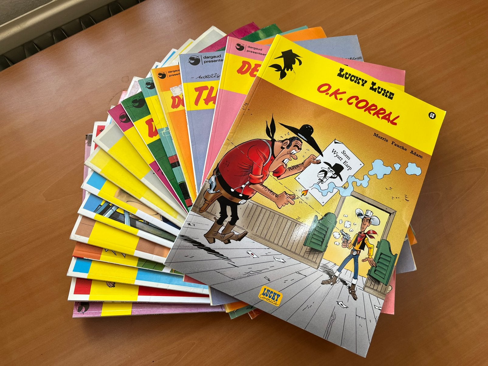 17x Lucky Luke Stripboeken Strips Stripboek Strip Boeken, Meerdere stripboeken, Ophalen of Verzenden, Zo goed als nieuw