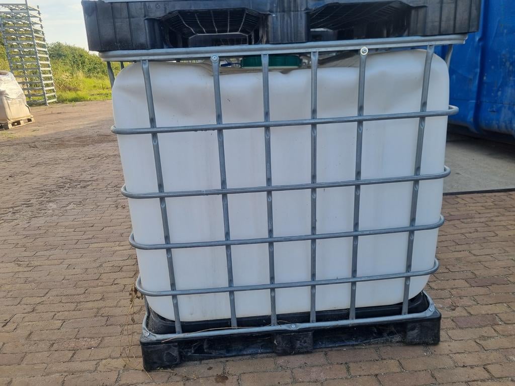 IBC vaten, 150 liter of meer, Ophalen, Zo goed als nieuw