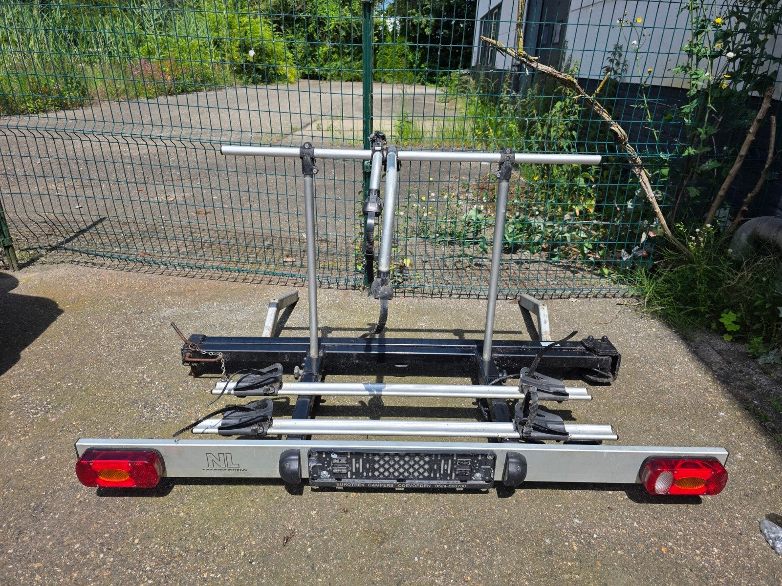 FiammCamper fietsendrager 60kg voor 2 fietsen - Wegdraaibaar, Achterklepdrager, Gebruikt, Ophalen of Verzenden, 2 fietsen
