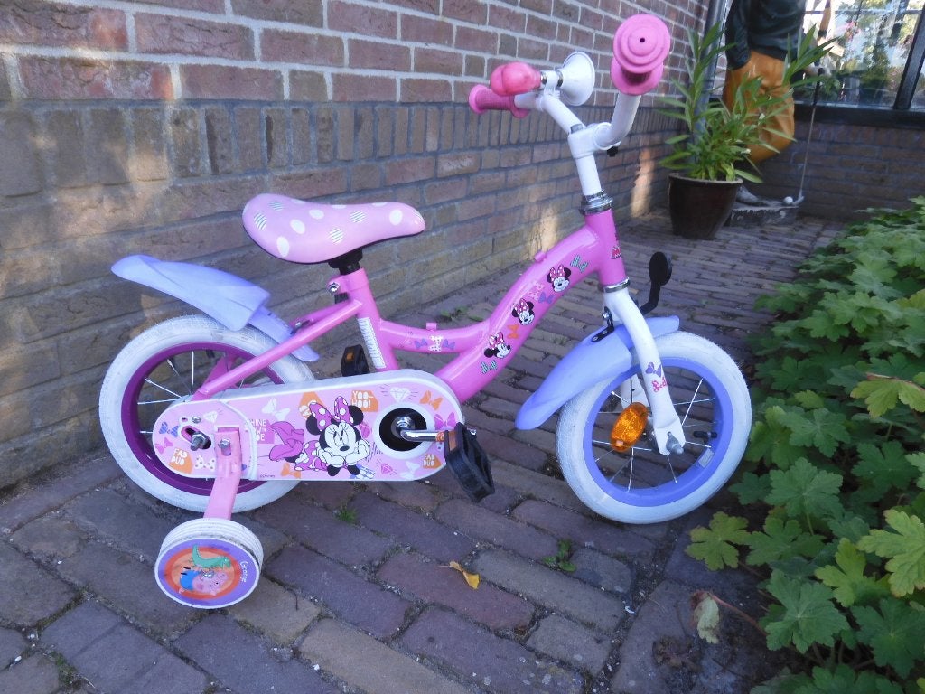 leuke roze 12 inch Minnie mouse meisjesfiets, Ophalen, Terugtraprem, Zijwieltjes, Volare