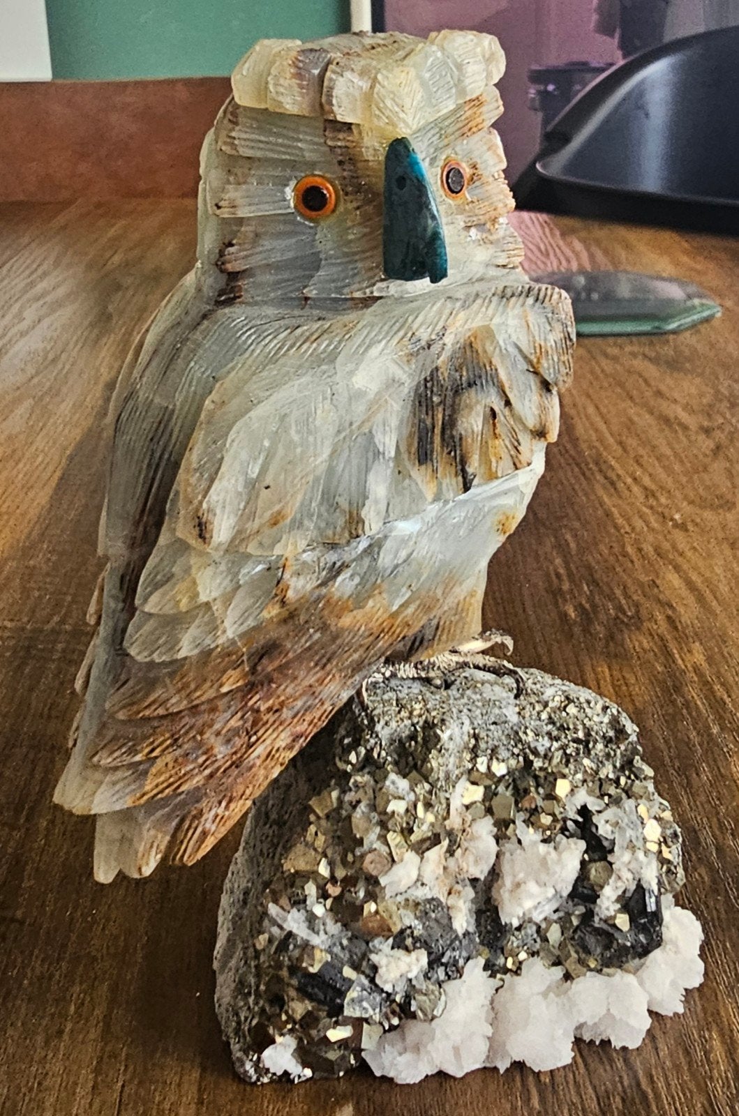 Prachtig handgesneden Albasten Uil met Chrysocolla, Ophalen of Verzenden, Gebruikt, Dier
