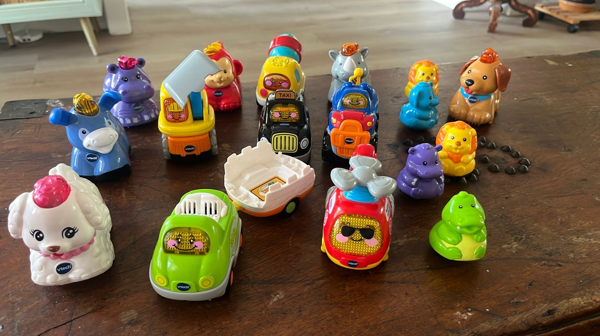 Leuke verzameling Vtech toet toet auto’s en poppetjes, Ophalen of Verzenden, Zo goed als nieuw
