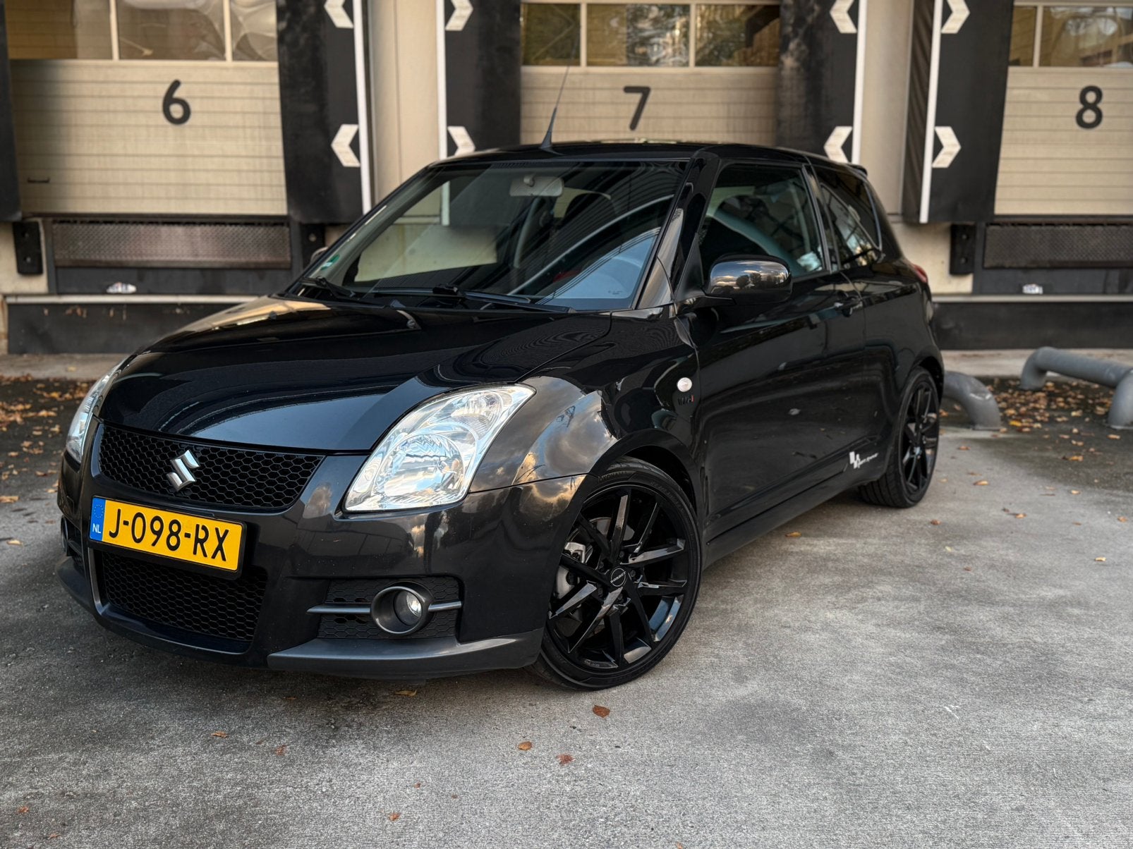 Suzuki Swift Sport 1.6 125 PK | CarPlay | Keyless | Zwart |, Auto's, Voorwielaandrijving, 1005 kg, 125 pk, 40 €/maand