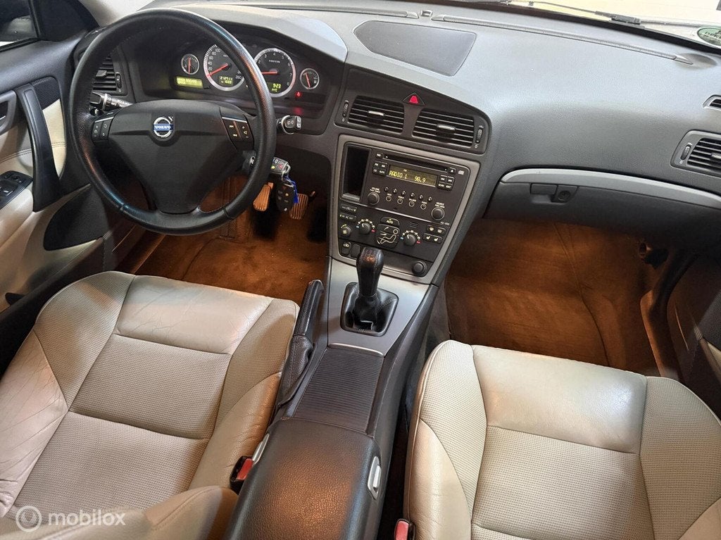 Volvo V70 2.4 Edition Classic 170PK, Voorwielaandrijving, Zwart, 1470 kg, Electronic Stability Program (ESP)