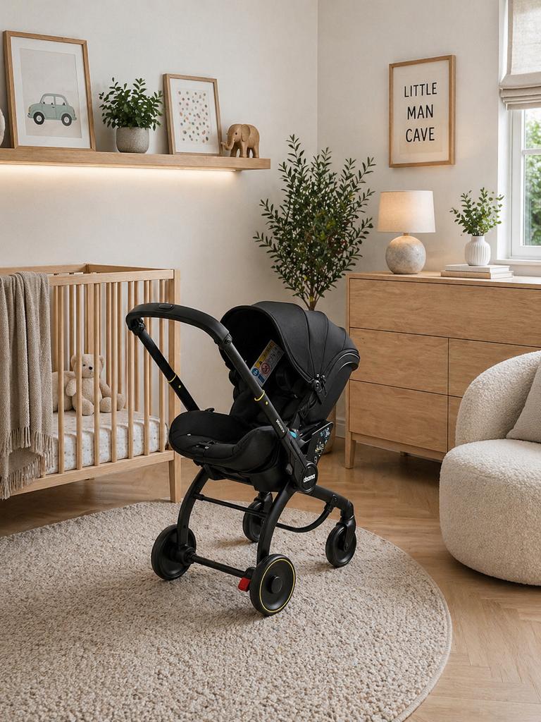 Doona X nitro black autostoel en kinderwagen in één, Overige merken, Ophalen of Verzenden, Zo goed als nieuw, Combiwagen