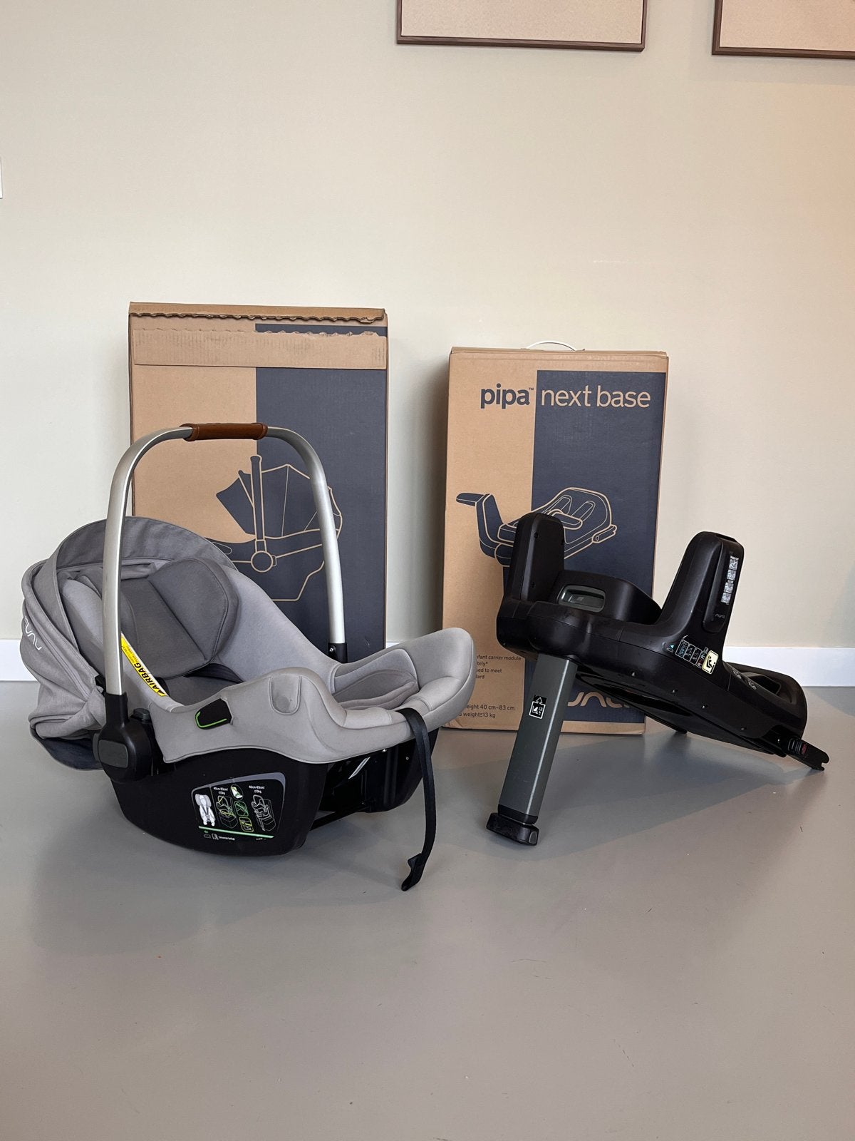 Nuna Pipa Next autostoel met Pipa Next Base, Autogordel of Isofix, Zijbescherming, Zo goed als nieuw, 0 t/m 13 kg