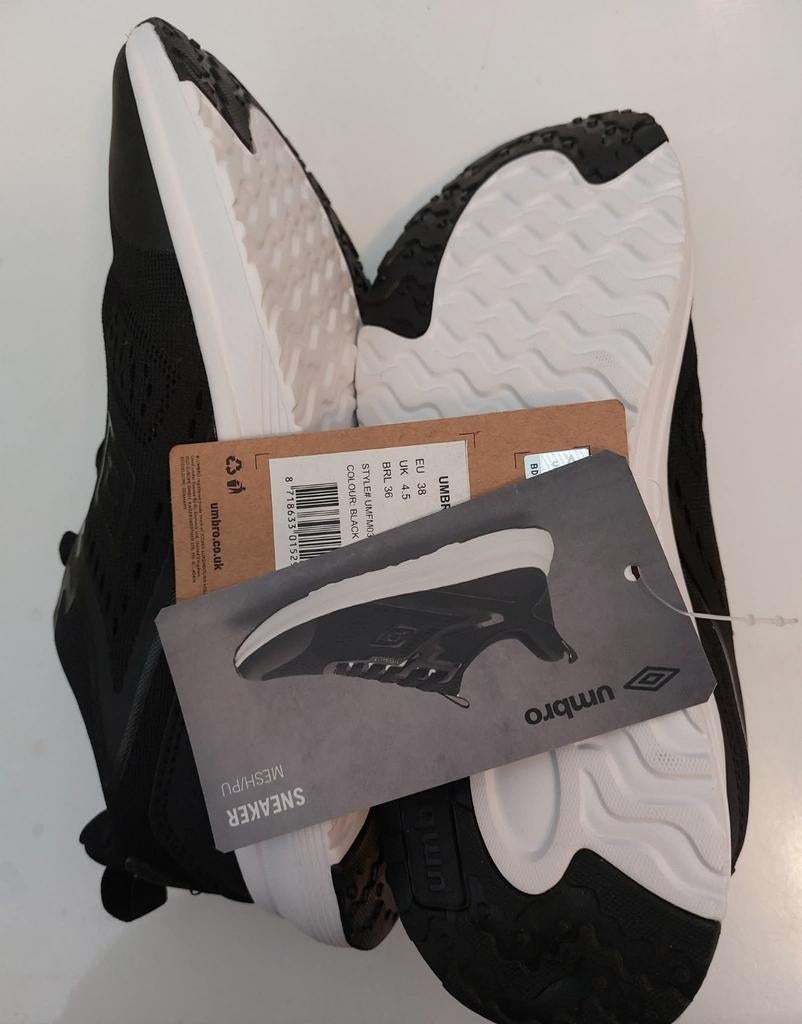 Nieuwe sportschoenen mt.38, Kleding | Dames, Sportkleding, Ophalen, Nieuw, Maat 38/40 (M), Fitness of Aerobics