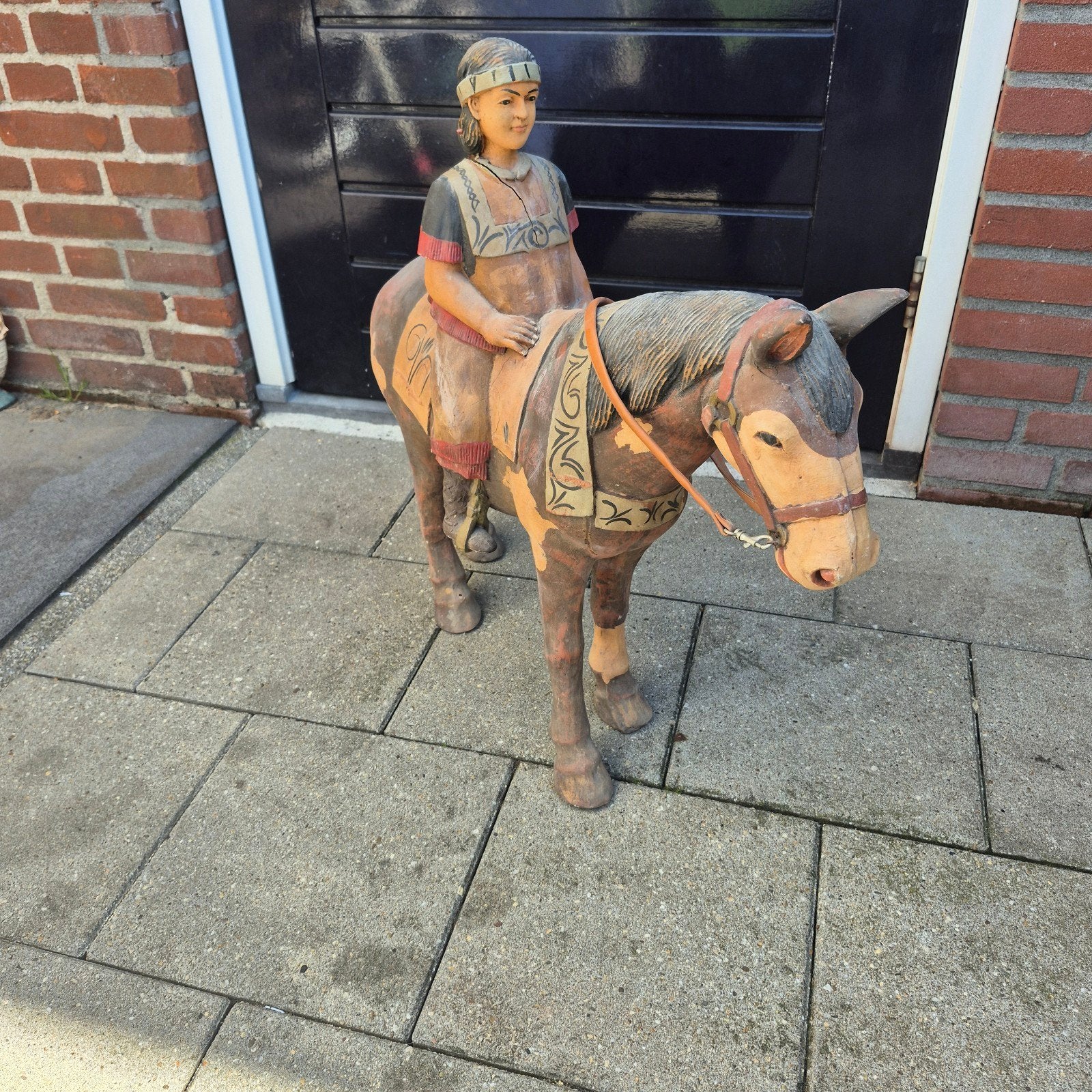 Groot beeld van kunststof: Indiaan te paard, Kunststof, Beeld, Beschilderd, Overige stijlen