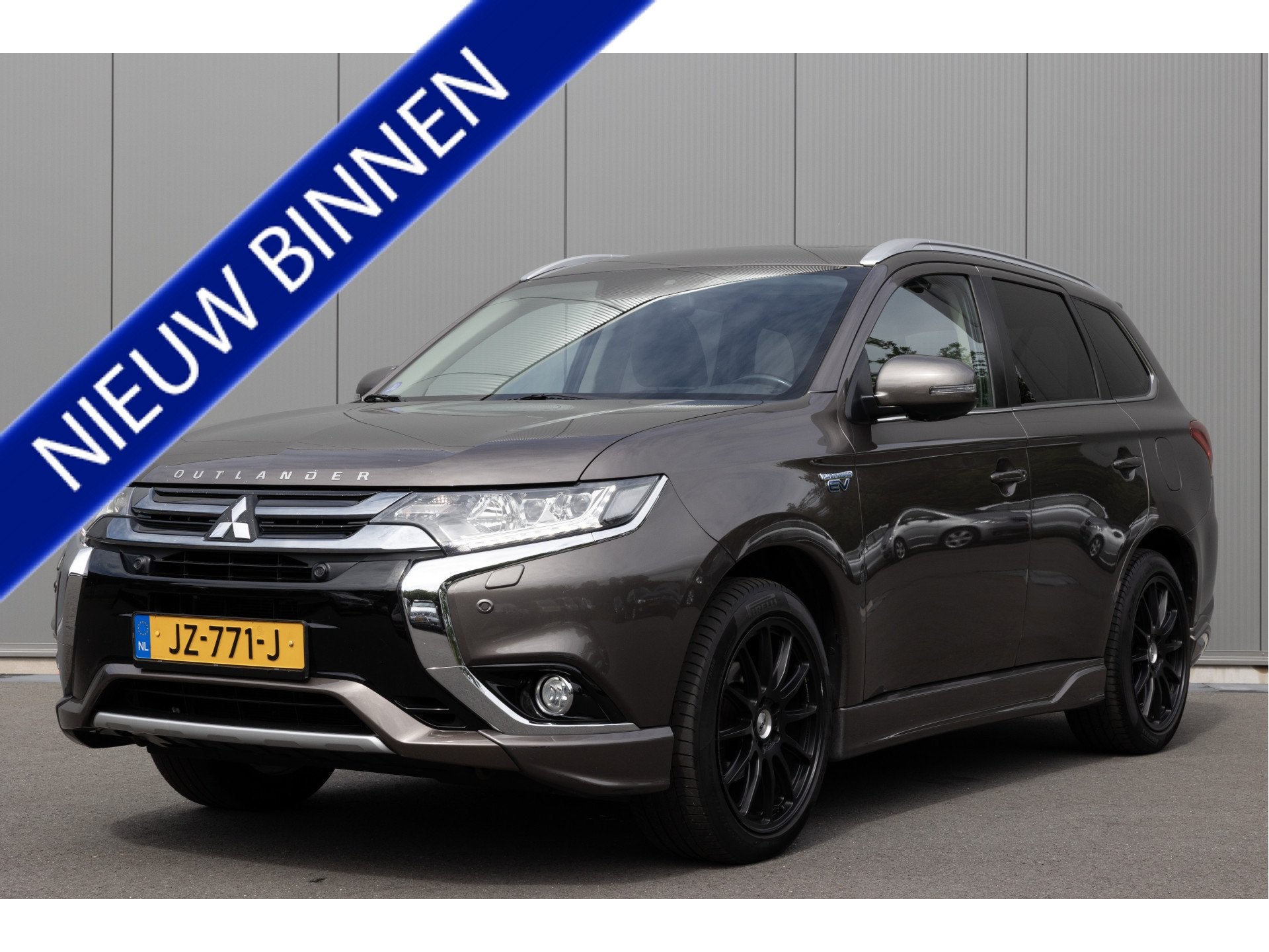 Mitsubishi Outlander 2.0 PHEV | 4WD | PANO | LEDER | 360 CAM, Auto's, Mitsubishi, Automaat, 1998 cc, 135 pk, 4 cilinders